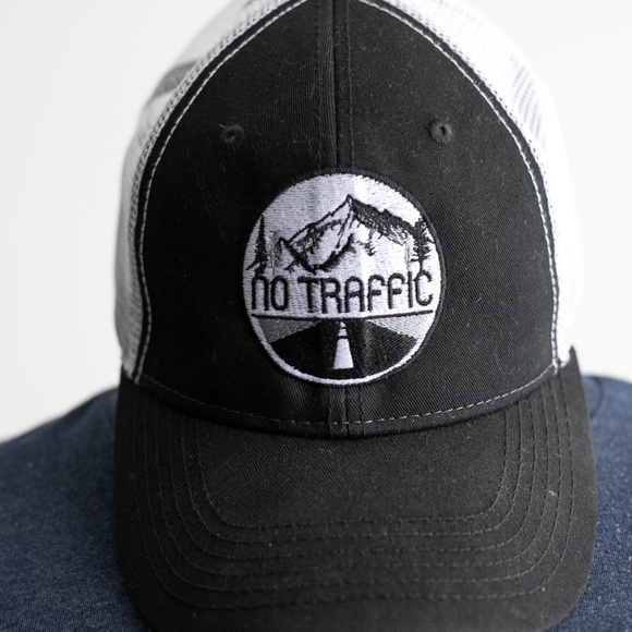 Trucker hats - Picture 2 of 2